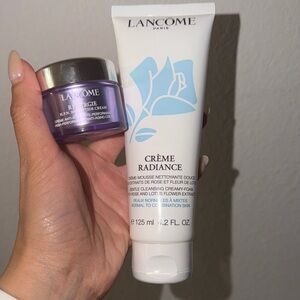 New/sealed Lancome Crème Radiance Gentle Cleansing Cream - White/Blue